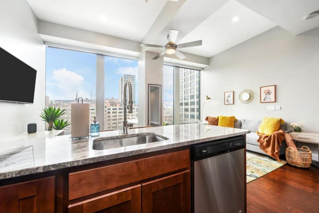 Hostwise Stays - The Washington At Chatham - Free Parking, Private Gym, More! Pittsburgh Eksteriør bilde